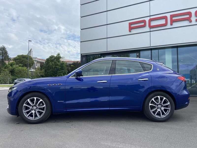 Usata Maserati Levante GranLusso 349 CV (256 kW) 2018 Blu SUV