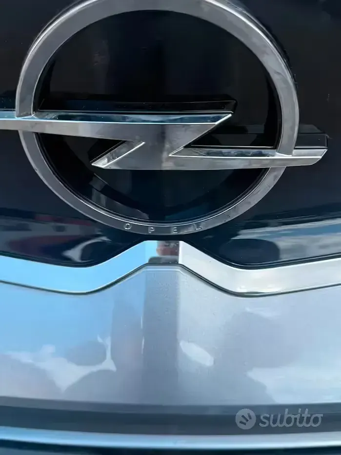 Usata Opel Mokka Elegance 101 CV (74 kW) 2023 Grigio SUV