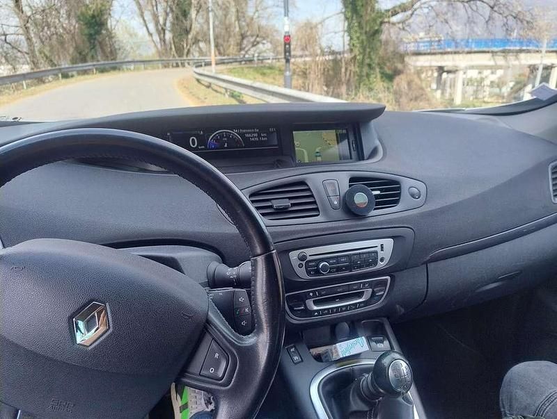 Usata Renault Scénic III LIMITED 110 CV (80 kW) 2015 Monovolume