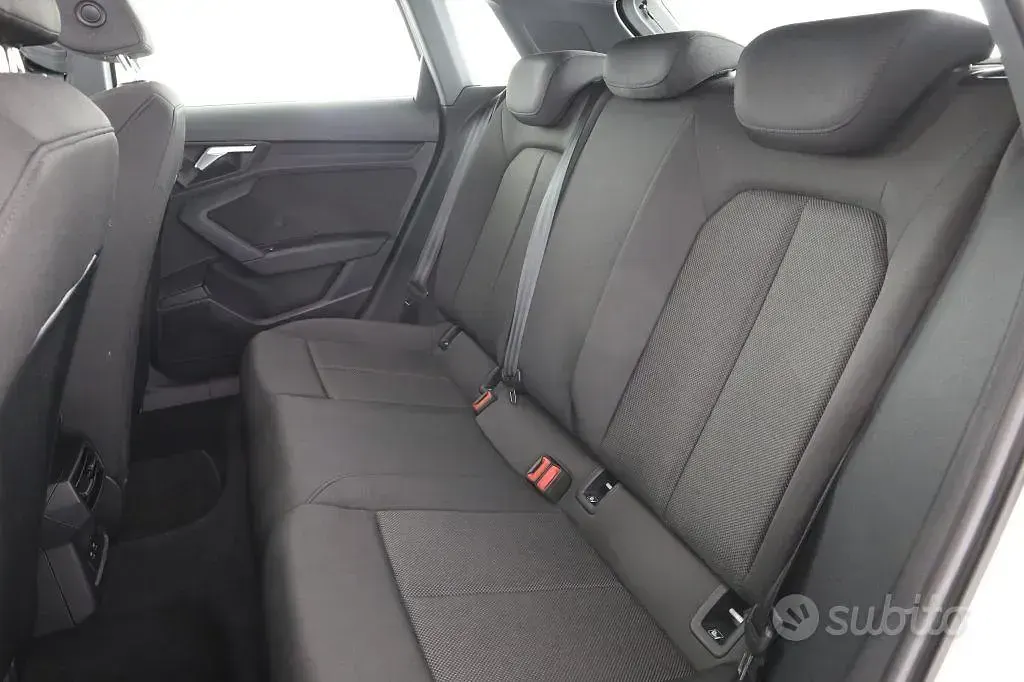 Usata Audi A3 Business 150 CV (110 kW) 2022 Bianco Berlina