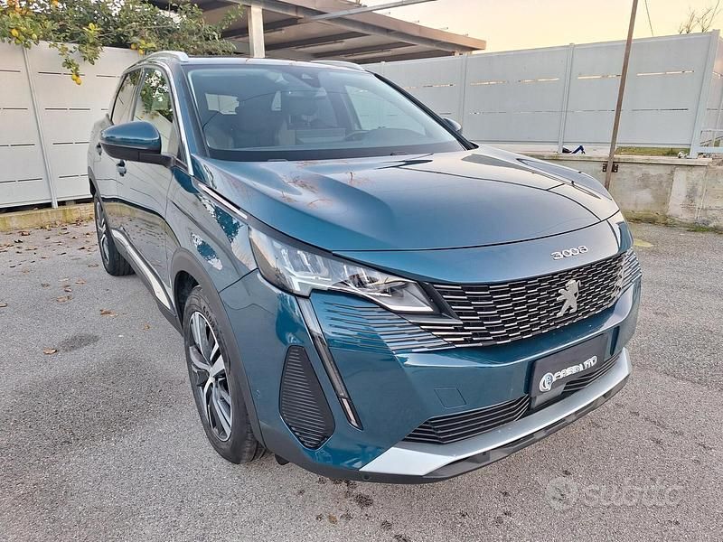 Usata Peugeot 3008 Allure 131 CV (96 kW) 2021 Blu/azzurro SUV