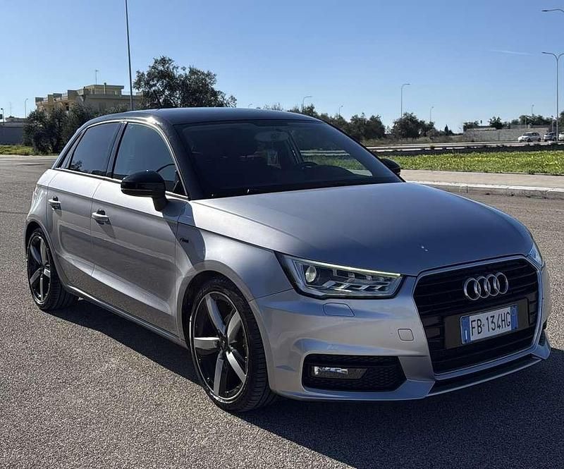 Usata Audi A1 90 CV (66 kW) 2015 Grigio Berlina