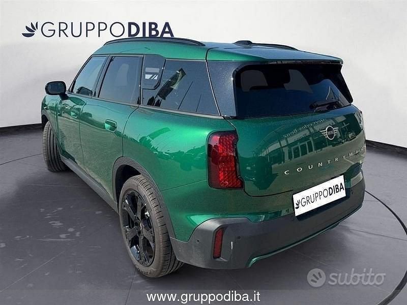 Usata Mini Countryman Classic 170 CV (125 kW) 2024 Verde SUV
