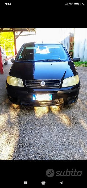 Usata Fiat Punto 80 CV (58 kW) 2000 Nero Utilitaria