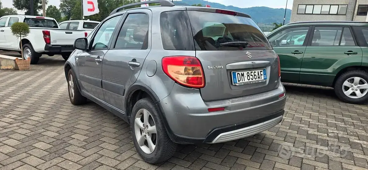 Usata Suzuki SX4 120 CV (88 kW) 2008 Grigio SUV