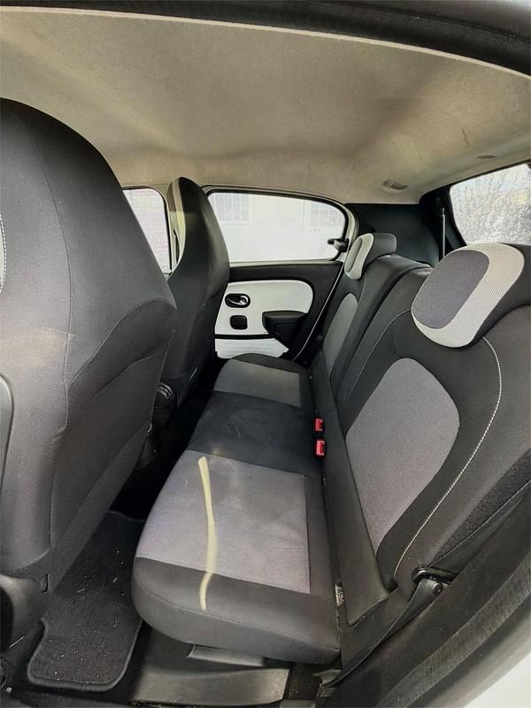 Usata Renault Twingo SE 69 CV (50 kW) 2015 Bianco Utilitaria