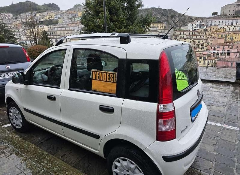 Usata Fiat Panda Dynamic 77 CV (56 kW) 2011 Bianco Utilitaria