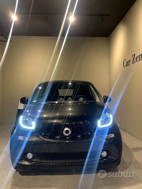 Usata Smart ForTwo Cabrio Prime 90 CV (66 kW) 2017 Nero Cabrio