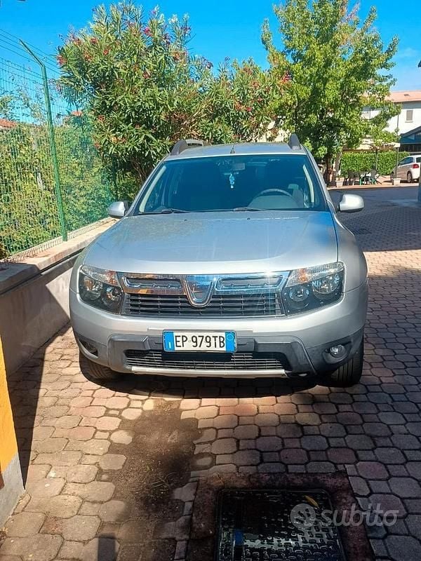 Usata Dacia Duster 115 CV (84 kW) 2013 Grigio SUV
