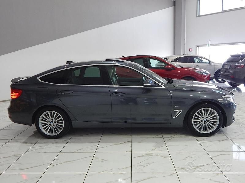 Usata BMW 320 Gran Turismo Luxury Line 190 CV (139 kW) 2015 Grigio Berlina