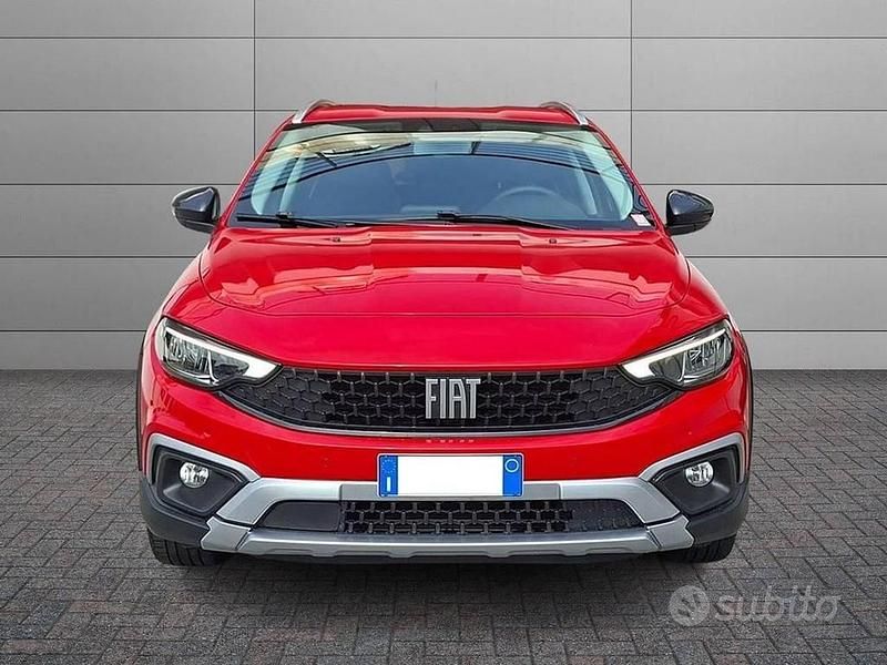 Usata Fiat Tipo Cross 101 CV (74 kW) 2021 Rosso Berlina