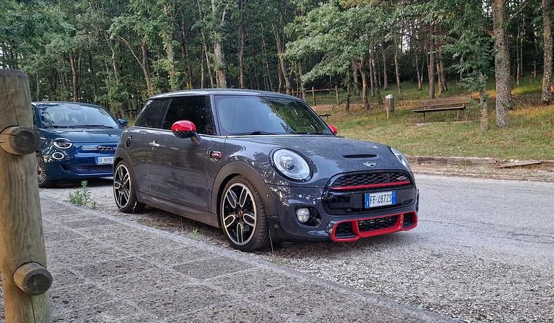Grigio Usata 2016 Mini John Cooper Works Due volumi | 14.500 € (Buon prezzo) - Immagine 1/4