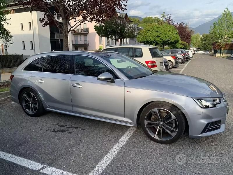Usata Audi A4 S-Line 150 CV (110 kW) 2018 Argento Station wagon
