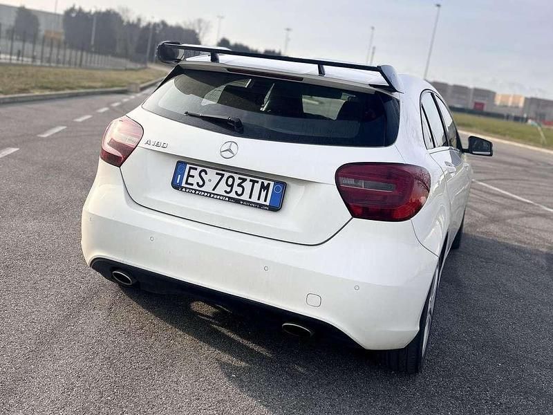 Usata Mercedes A180 122 CV (89 kW) 2013 Bianco Berlina