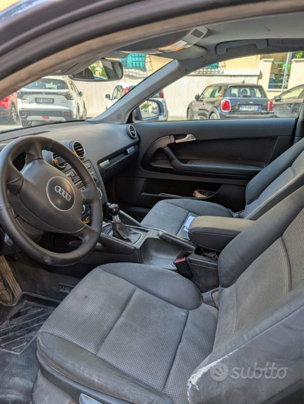 Usata Audi A3 105 CV (77 kW) 2004 Grigio Berlina
