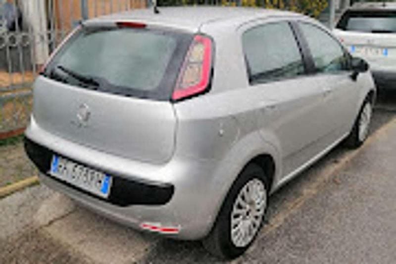 Usata Fiat Punto Evo Active 77 CV (56 kW) 2011 Argento Utilitaria