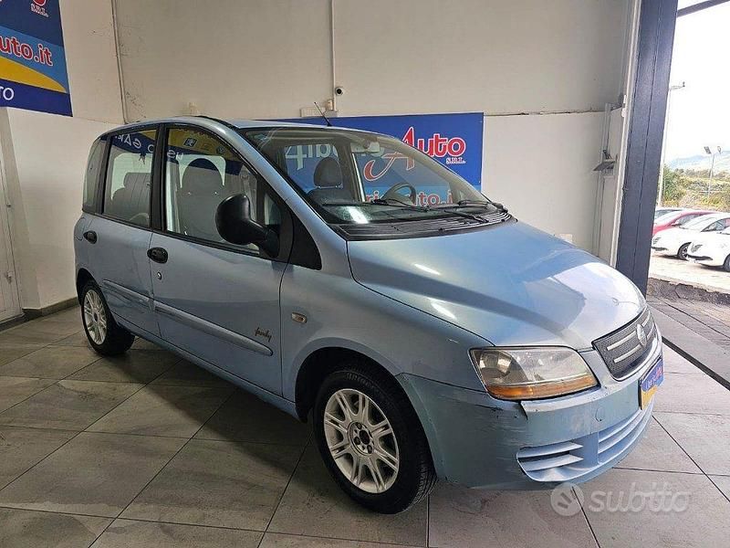 Käytetty Fiat Multipla Family 120 HP (88 kW) 2005 Sininen Tila-auto