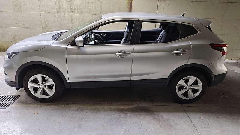 Usata Nissan Qashqai Acenta 110 CV (80 kW) 2018 Argento SUV
