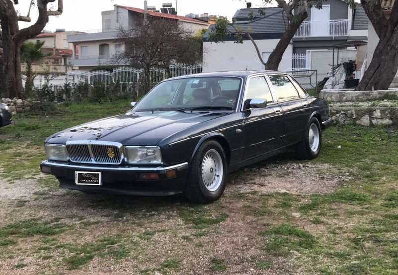 Usata Jaguar XJ40 Sovereign 234 CV (172 kW) 1990 Blu/azzurro Berlina