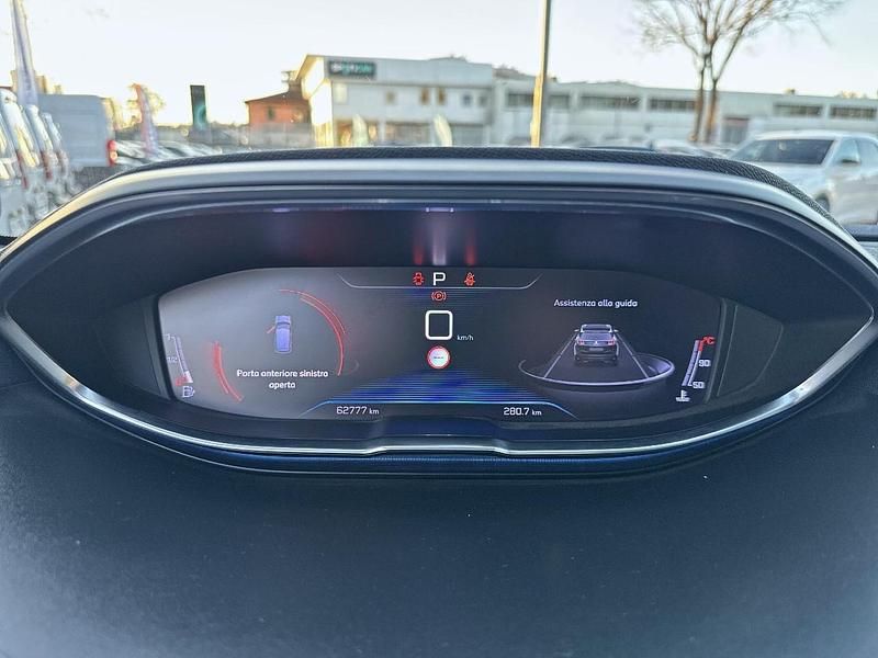 Usata Peugeot 3008 GT-line 181 CV (133 kW) 2019 Grigio SUV