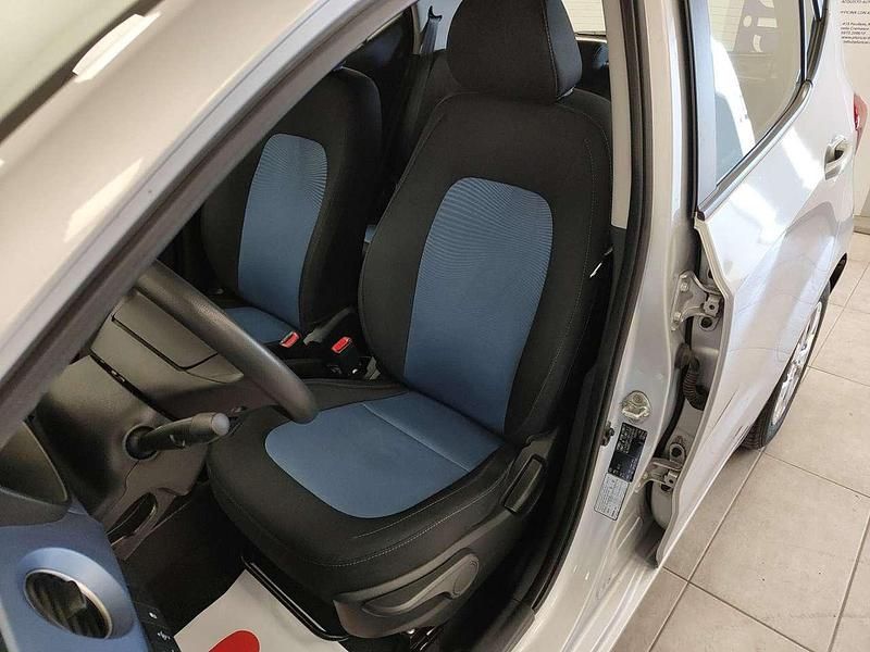 Usata Hyundai i10 Comfort 65 CV (47 kW) 2016 Argento Utilitaria