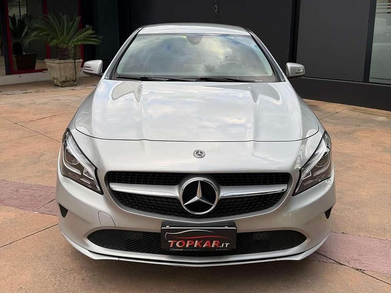 Usata Mercedes CLA180 Shooting Brake Premium 109 CV (80 kW) 2018 Grigio Station wagon