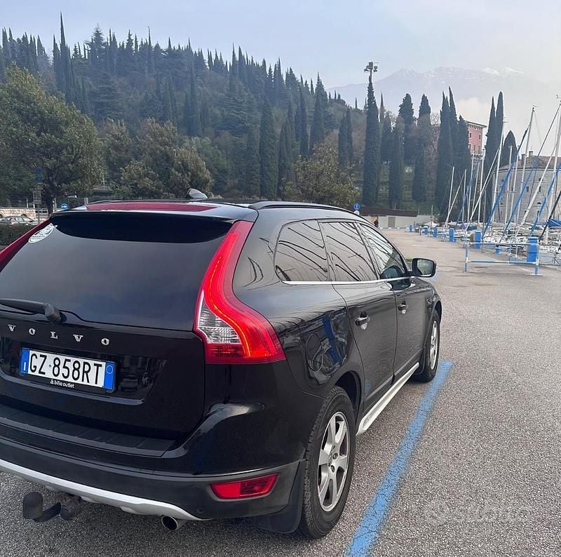 Usata Volvo XC60 Comfort 163 CV (119 kW) 2010 Nero SUV