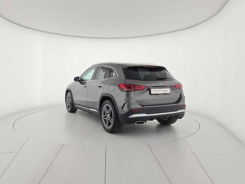 Usata Mercedes GLA180 Premium 116 CV (85 kW) 2023 Grigio SUV