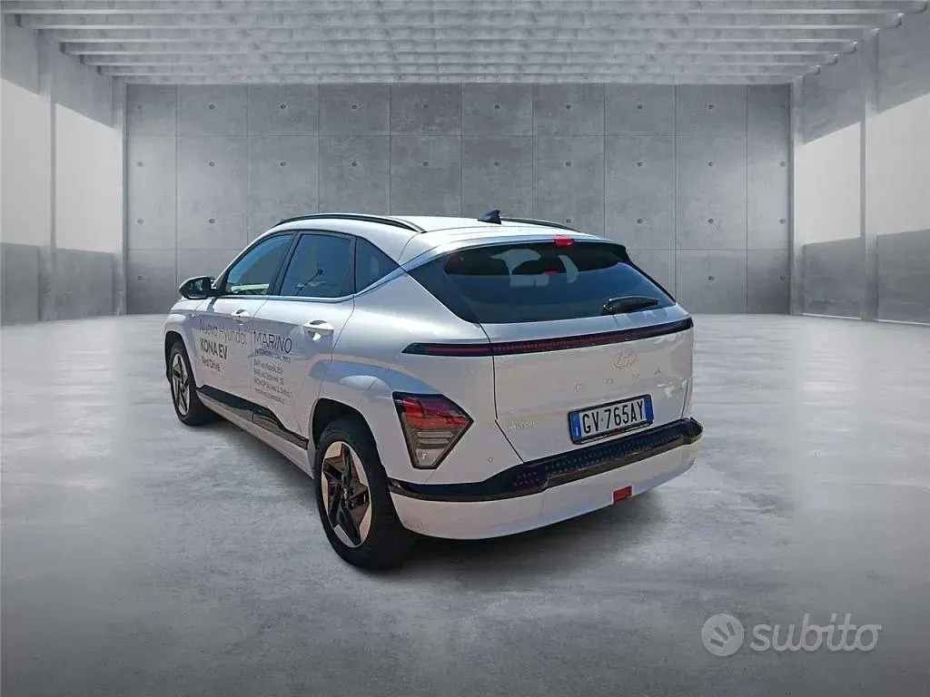 Usata Hyundai Kona 38 kW (52 CV) 2024 Bianco SUV