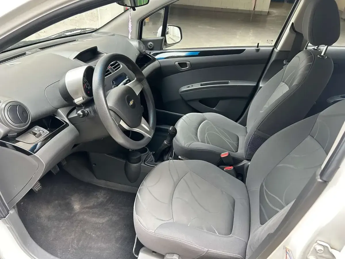 Usata Chevrolet Spark 68 CV (50 kW) 2011 Bianco Utilitaria