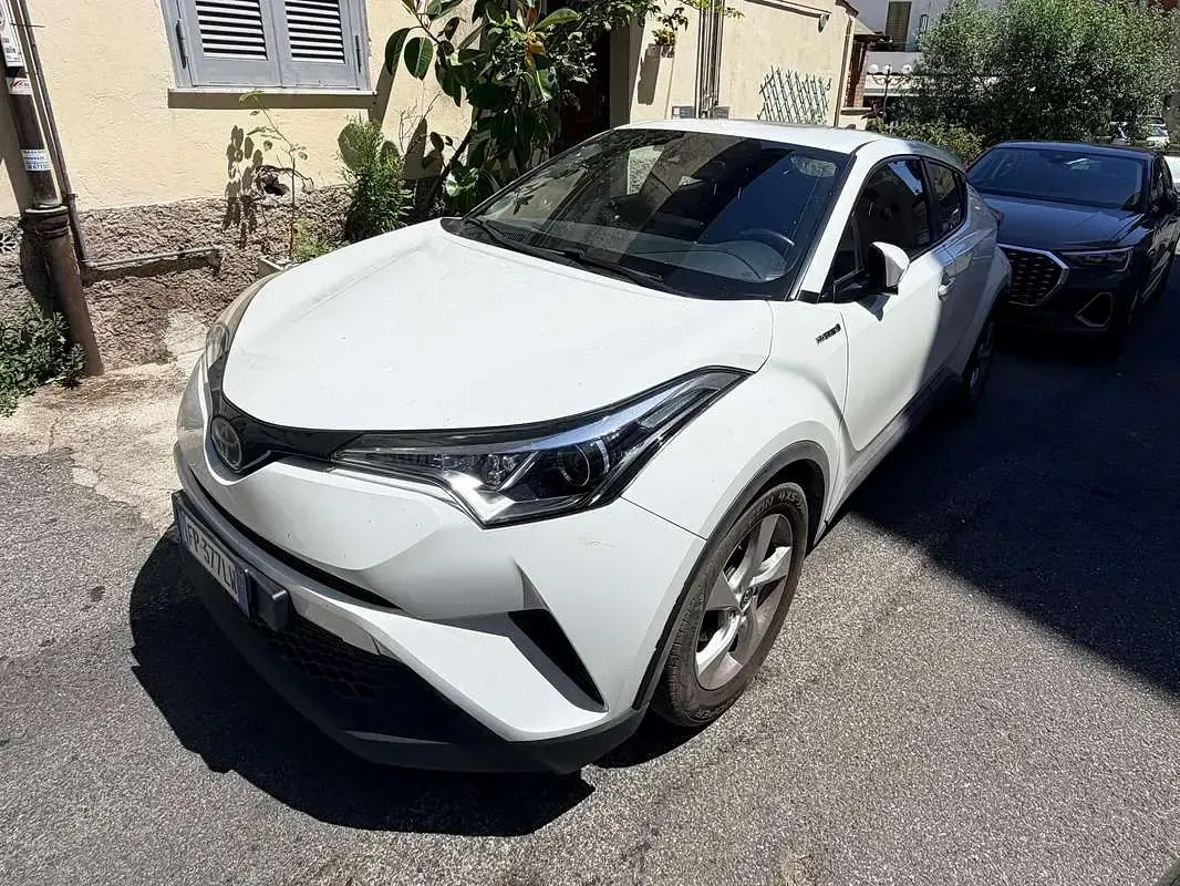Usata Toyota C-HR 98 CV (72 kW) 2018 Bianco SUV