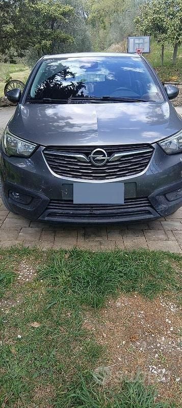 Usata Opel Crossland X 99 CV (72 kW) 2017 Grigio SUV