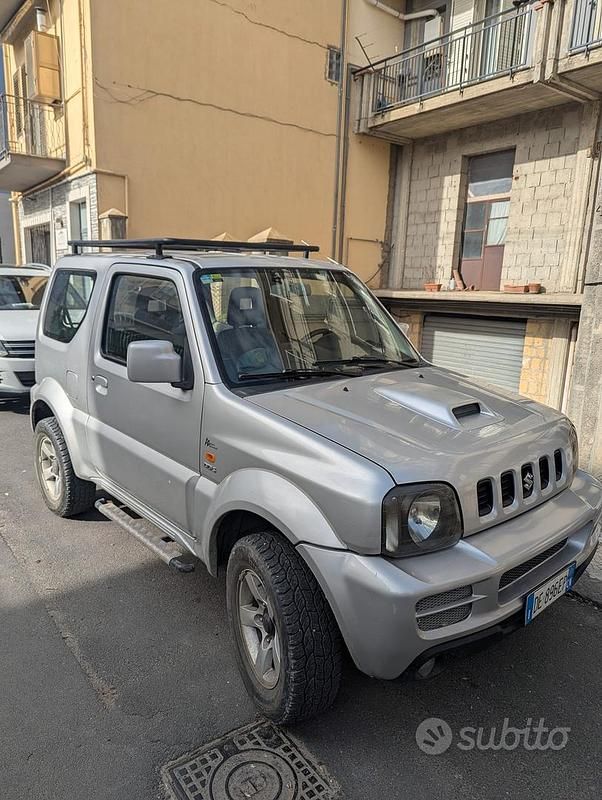 Usata Suzuki Jimny 85 CV (62 kW) 2007 SUV