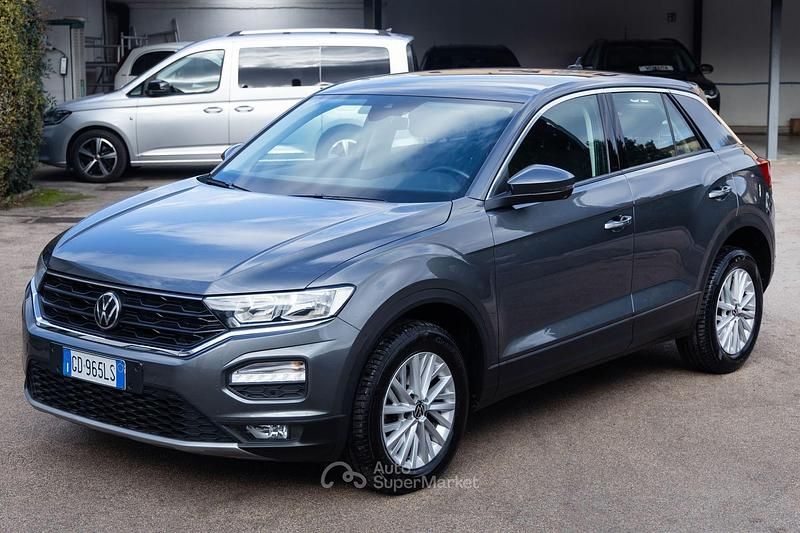 Usata VW T-Roc Business 110 CV (80 kW) 2021 Gray SUV