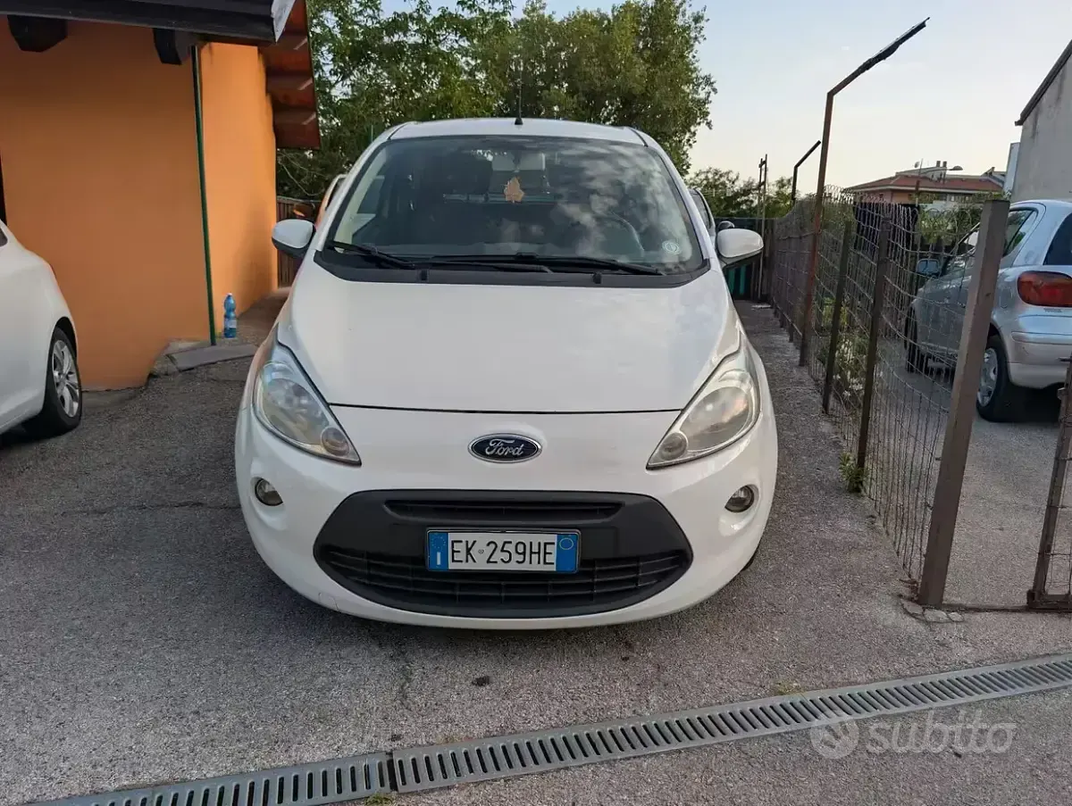 Usata Ford Ka 69 CV (50 kW) 2011 Bianco Utilitaria