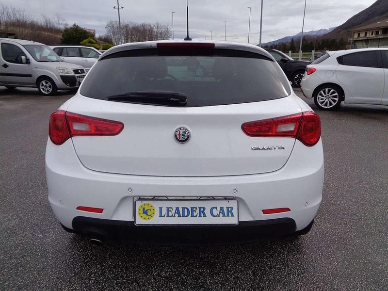 Usata Alfa Romeo Giulietta Super 120 CV (88 kW) 2018 Bianco Berlina