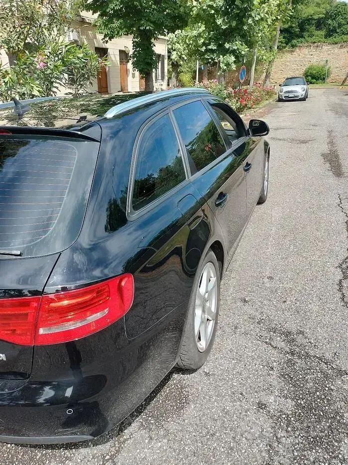 Usata Audi A4 143 CV (105 kW) 2012 Nero Station wagon