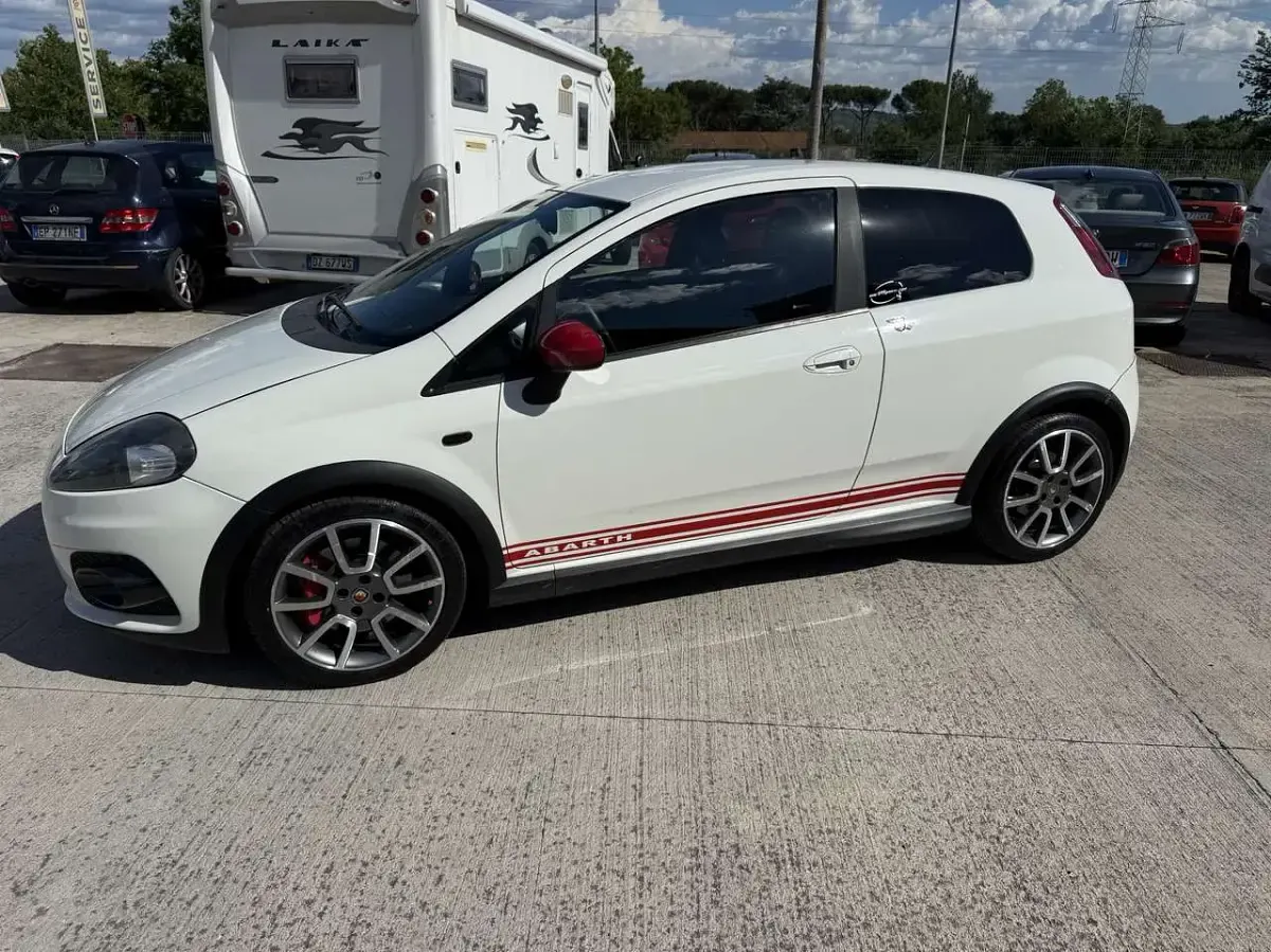 Usata Abarth Grande Punto 155 CV (114 kW) 2008 Bianco Utilitaria