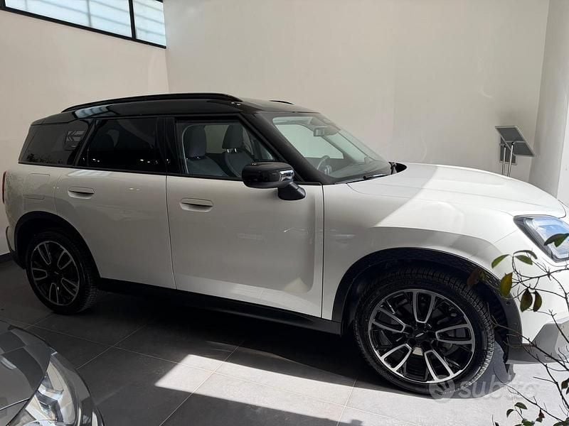 Usata Mini Cooper D Countryman Classic 150 CV (110 kW) 2024 Bianco SUV