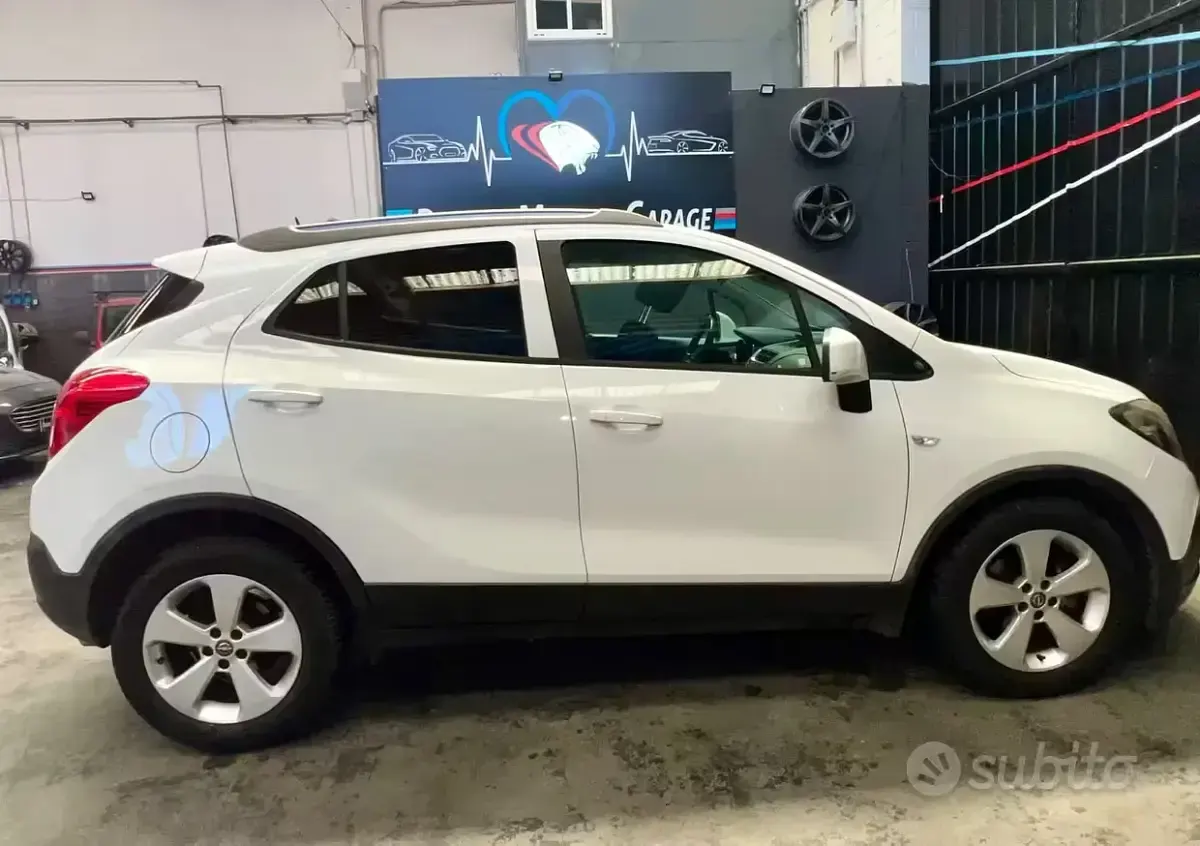 Usata Opel Mokka 140 CV (102 kW) 2015 Bianco SUV
