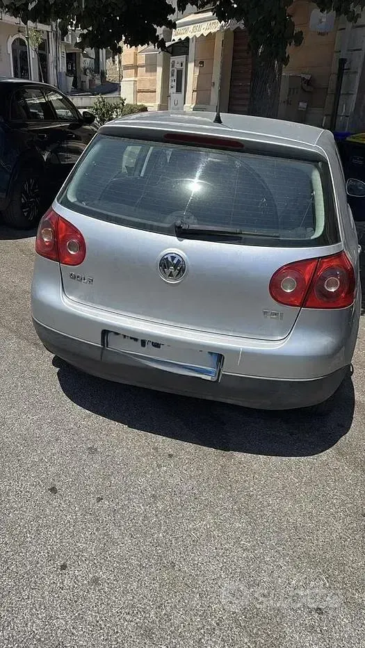Usata VW Golf V 105 CV (77 kW) 2007 Grigio Berlina