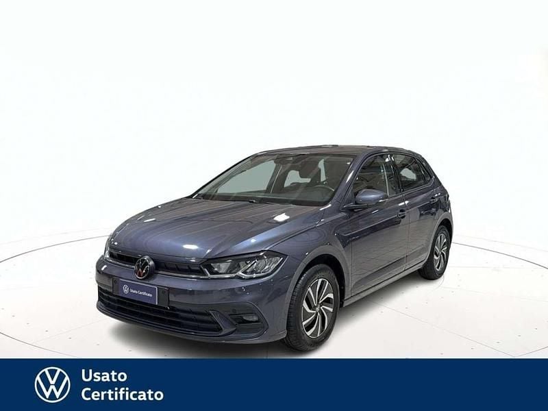Grigio pastello Usata 2024 VW Polo Life Tre volumi | 19.800 € (Buon prezzo) - Immagine 1/4