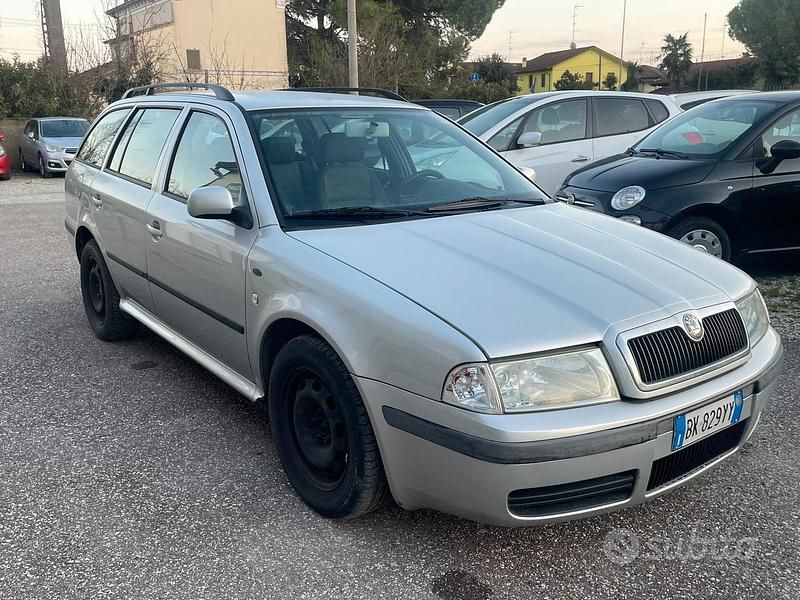 Usata Skoda Octavia 110 CV (80 kW) 2001 Grigio Station wagon
