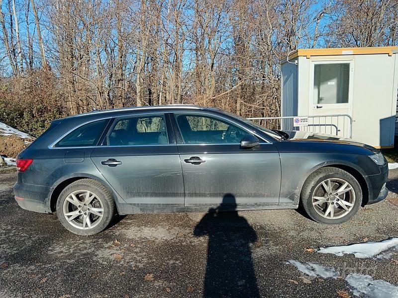 Usata Audi A4 Business 122 CV (89 kW) 2016 Grigio Station wagon