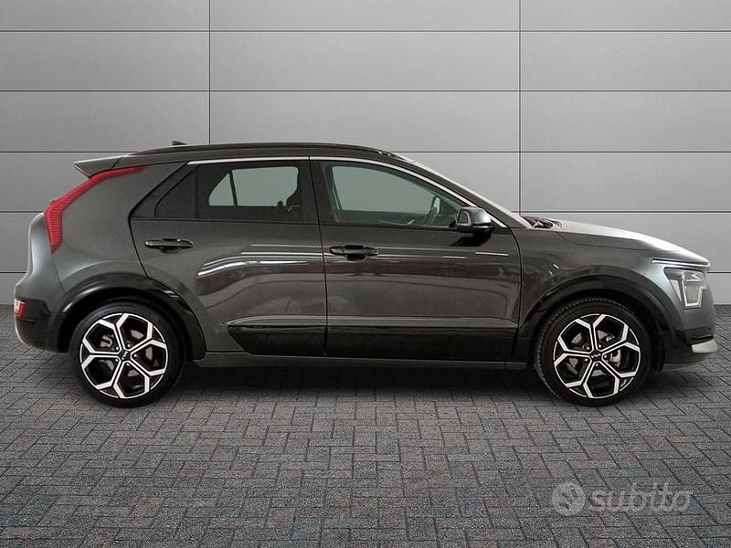 Usata Kia Niro 105 CV (77 kW) 2023 Grigio SUV