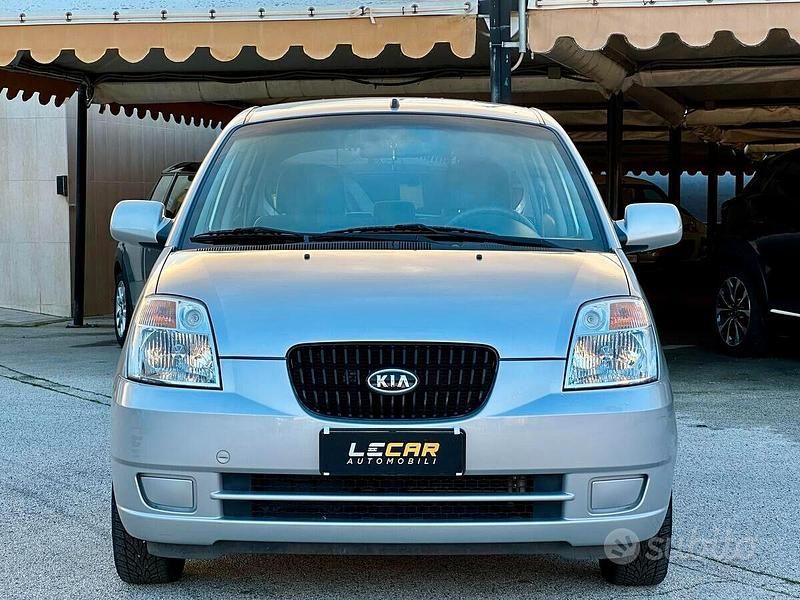 Usata Kia Picanto Urban 61 CV (44 kW) 2007 Grigio Utilitaria