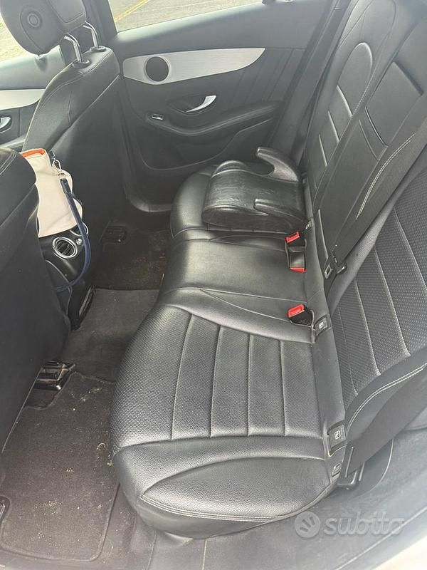 Usata Mercedes E250 AMG 2019 Bianco Coupé