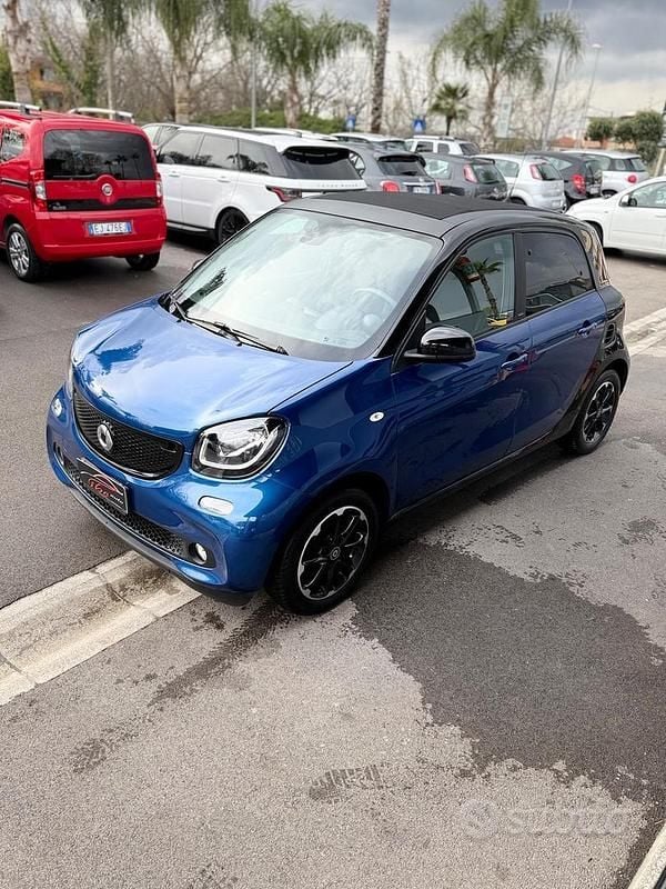 Usata Smart ForFour Passion 90 CV (66 kW) 2018 Blu Utilitaria