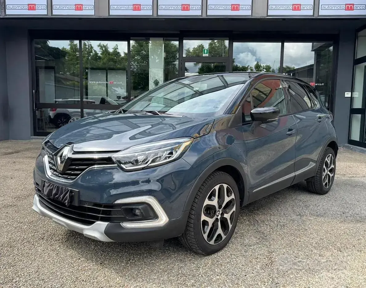 Usata Renault Captur 90 CV (66 kW) 2019 Blu SUV