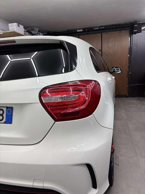 Usata Mercedes A180 Premium 109 CV (80 kW) 2014 Berlina